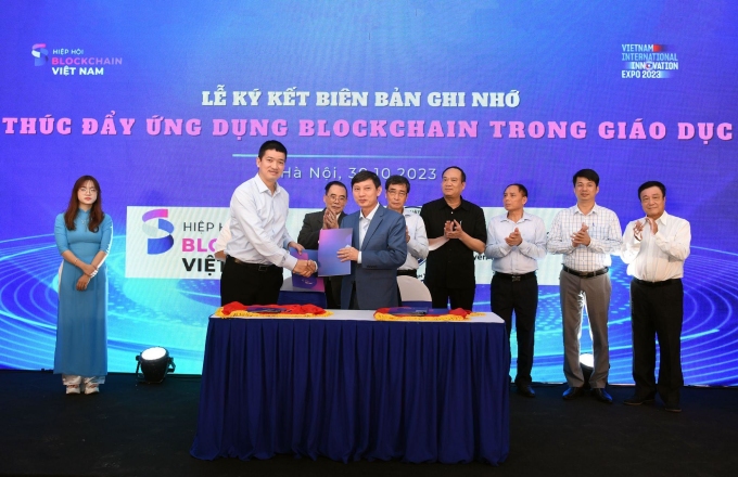 VBA tặng 1.000 suất học bổng blockchain, AI cho sinh viên Việt